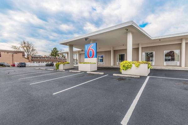 Motel 6-Winchester VA