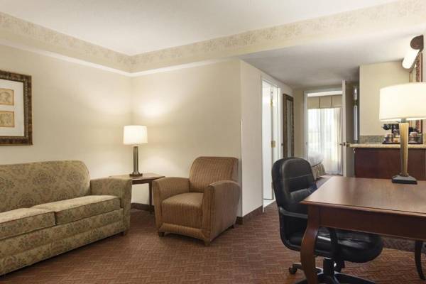 Workspace - Country Inn & Suites by Radisson Potomac Mills Woodbridge VA
