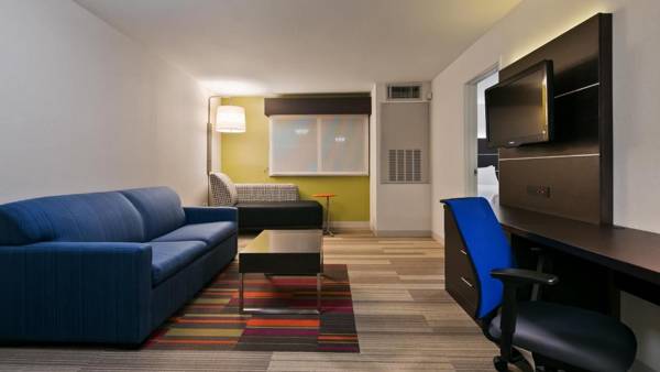 Workspace - Holiday Inn Express Hotels & Suites Burlington an IHG Hotel