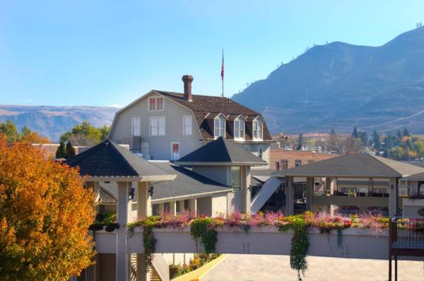 Campbell's Resort on Lake Chelan