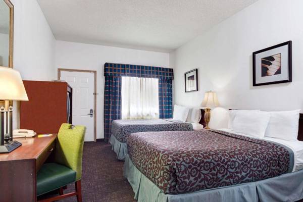 Days Inn by Wyndham Federal Way