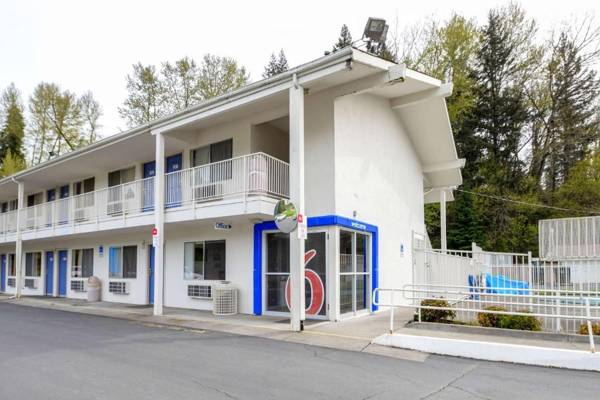 Motel 6-Kelso WA - Mt. St. Helens