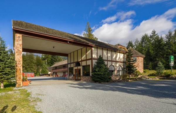 Packwood Lodge & Cabins