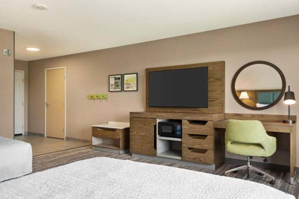 Workspace - Hampton Inn & Suites Tacoma/Puyallup