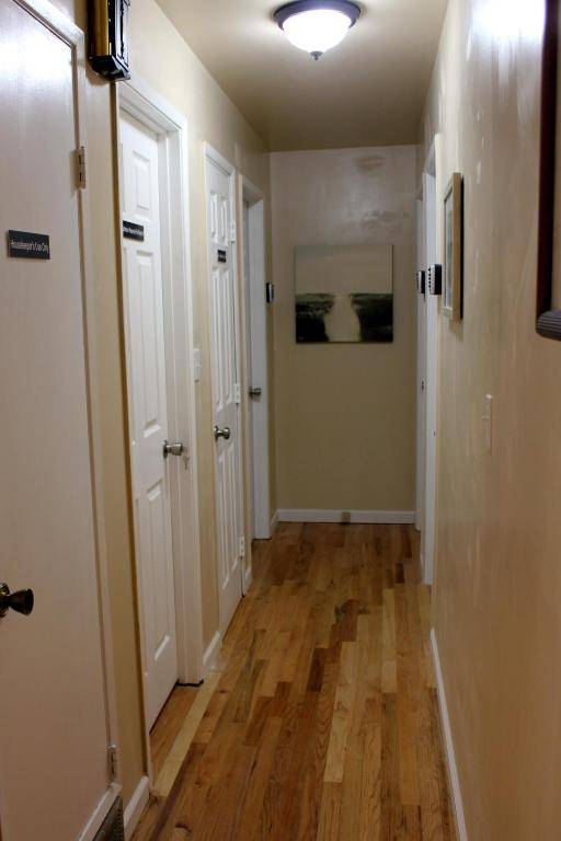 Brighton Guesthouse (Walk to Metro)