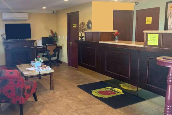 Workspace - Hotel Sutton Suites & Extended Stay