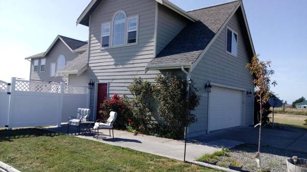 Juan de Fuca Cottages