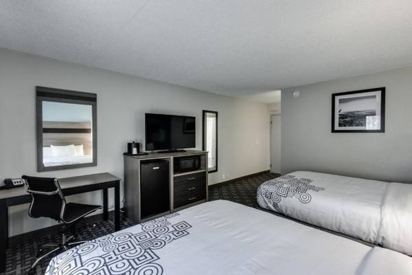 Days Inn & Suites by Wyndham Spokane