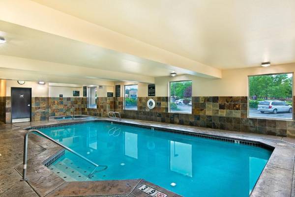 Oxford Suites Spokane Valley