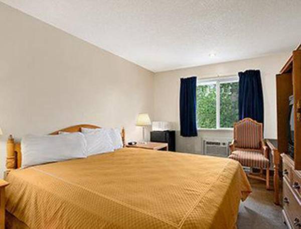 Travelodge by Wyndham Port of Tacoma WA