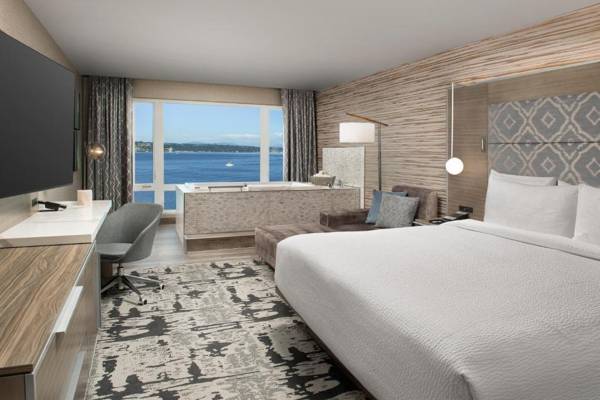 Workspace - Silver Cloud Hotel Tacoma at Point Ruston Waterfront