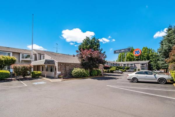 Red Lion Inn & Suites Vancouver