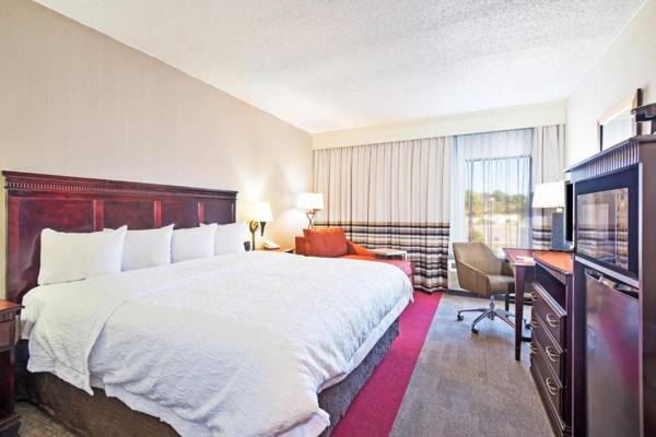 Workspace - Hampton Inn Huntington/Barboursville