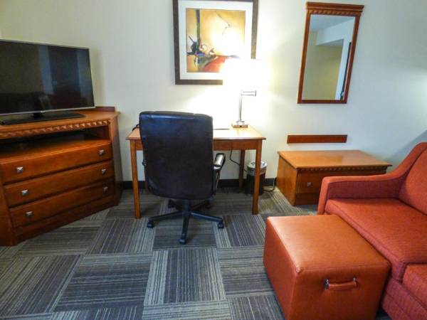 Workspace - Hampton Inn Charleston-Southridge