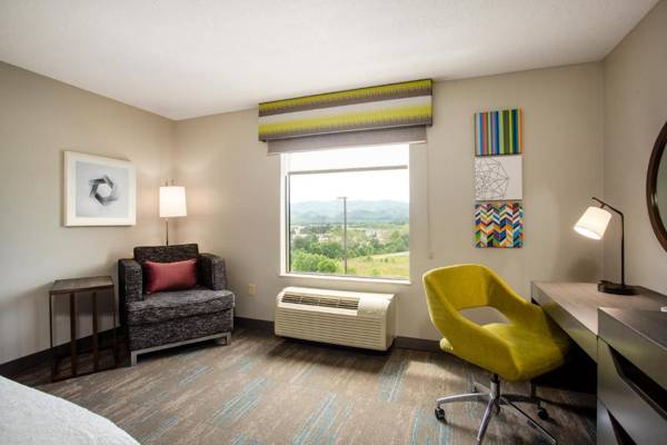 Workspace - Hampton Inn Elkins