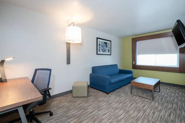 Workspace - Holiday Inn Express Hotel & Suites Elkins an IHG Hotel