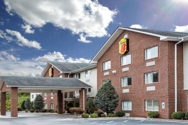 Super 8 by Wyndham Huntington WV