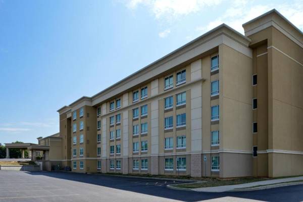 Holiday Inn Martinsburg an IHG Hotel