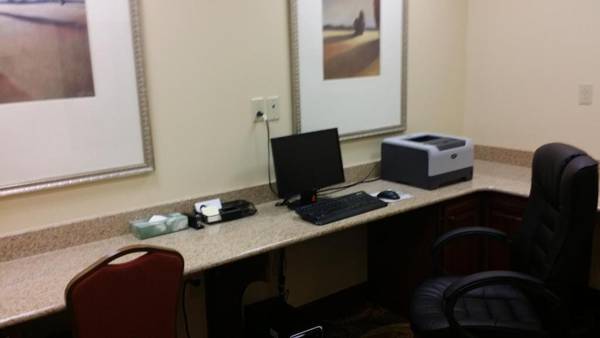 Workspace - Country Inn & Suites by Radisson Princeton WV