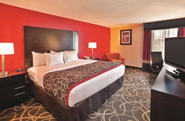 Workspace - La Quinta Inn & Suites - New River Gorge National Park