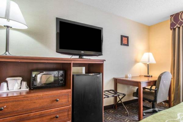 Workspace - Comfort Inn Weirton