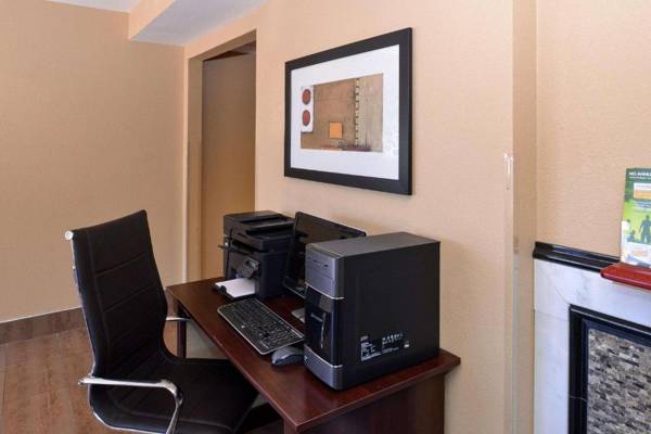 Workspace - Quality Inn Appleton