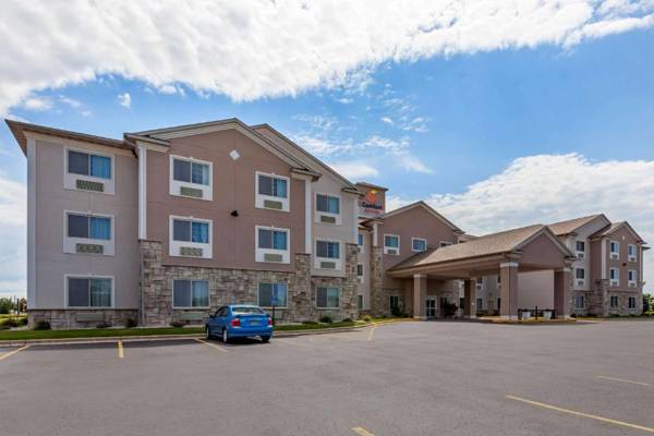 Comfort Suites Delavan - Lake Geneva Area