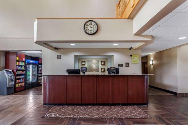 Comfort Suites Delavan - Lake Geneva Area