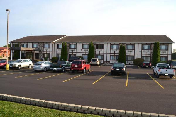 Sky Lodge Inn & Suites - Delavan