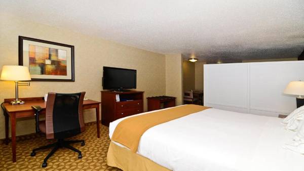 Holiday Inn Express Hotel & Suites Fort Atkinson an IHG Hotel