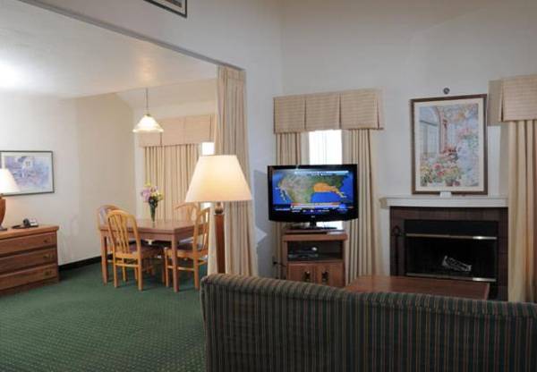 Hawthorn Suites Green Bay