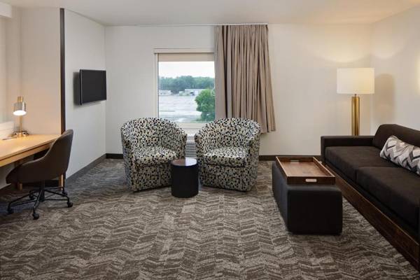 Workspace - SpringHill Suites Green Bay