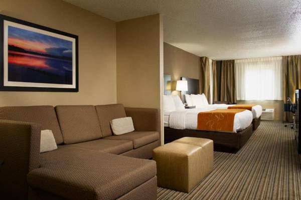 Holiday Inn Express & Suites Hayward an IHG Hotel