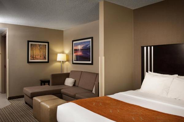 Holiday Inn Express & Suites Hayward an IHG Hotel