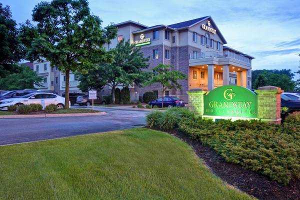 GrandStay Hotel & Suites La Crosse