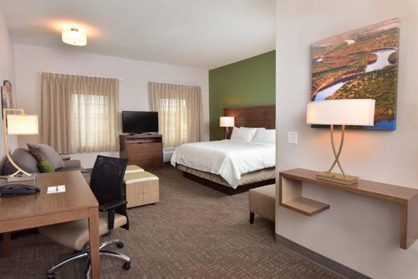 Workspace - Staybridge Suites - Wisconsin Dells - Lake Delton an IHG Hotel