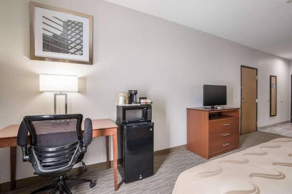 Workspace - Quality Inn & Suites Lodi