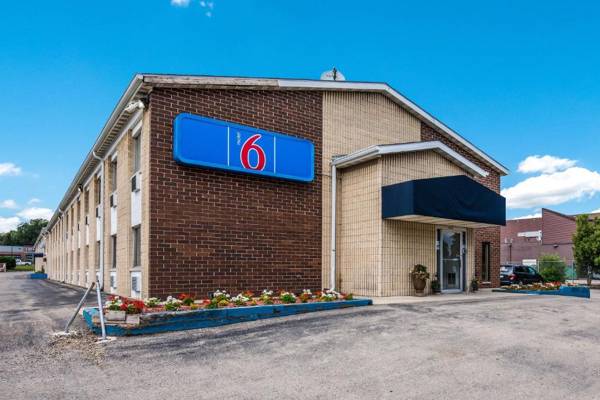 Motel 6-Madison WI - East