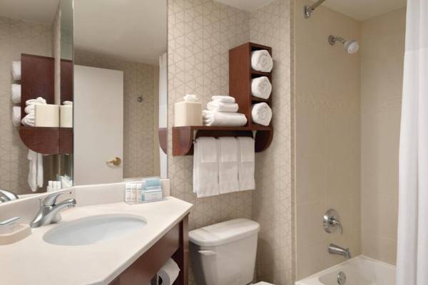 Hampton Inn Madison East Towne Mall Area