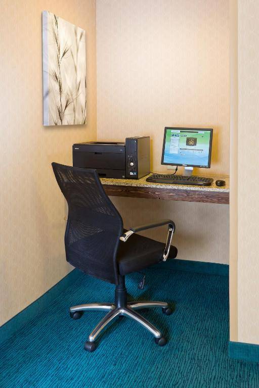 Workspace - Residence Inn Madison East