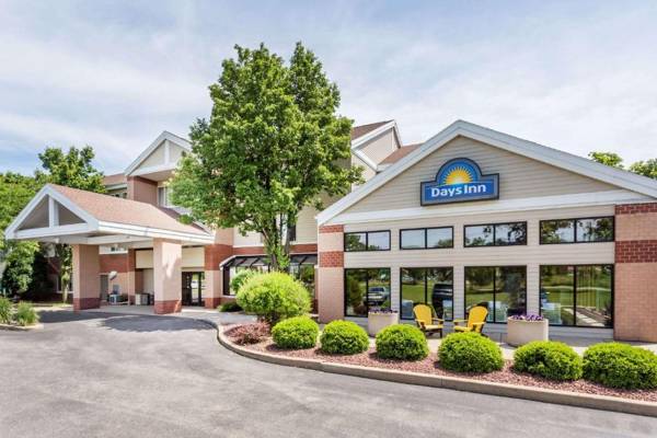 Days Inn & Suites by Wyndham Madison