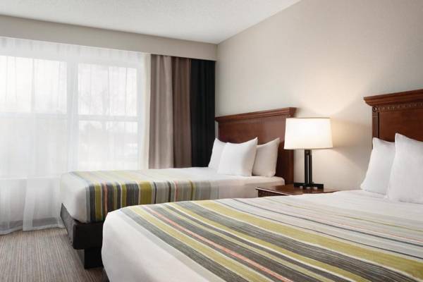 Country Inn & Suites by Radisson Marinette WI