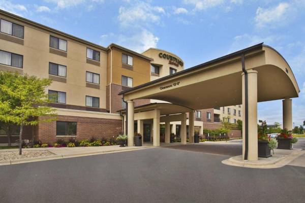 Courtyard by Marriott Madison West / Middleton