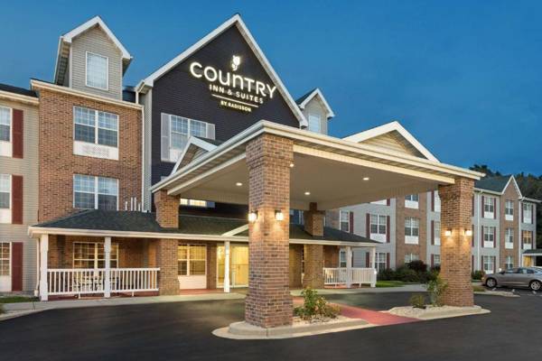 Country Inn & Suites by Radisson Milwaukee Airport WI