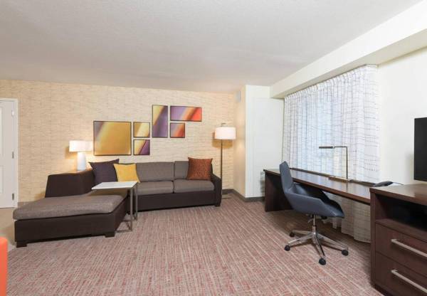 Workspace - Residence Inn by Marriott Milwaukee West