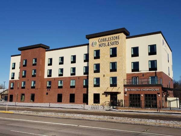 Cobblestone Hotel & Suites - Appleton International Airport