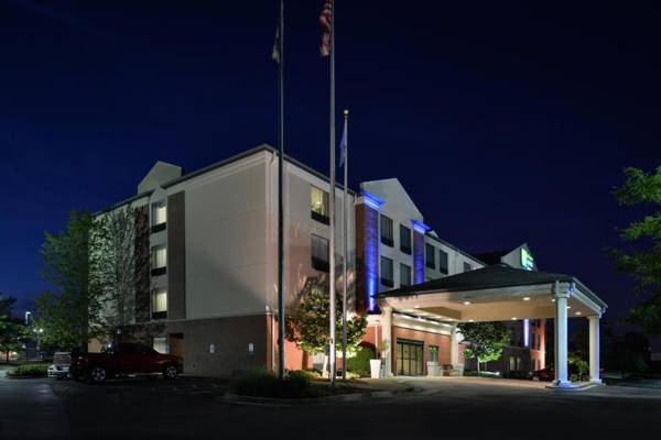 Holiday Inn Express Hotel & Suites Milwaukee-New Berlin an IHG Hotel