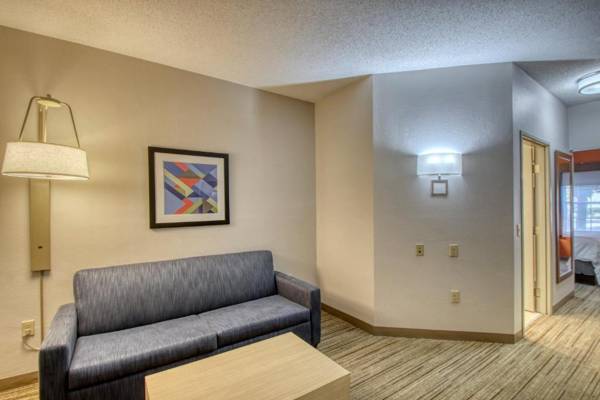 Holiday Inn Express Hotel & Suites Oshkosh - State Route 41 an IHG Hotel