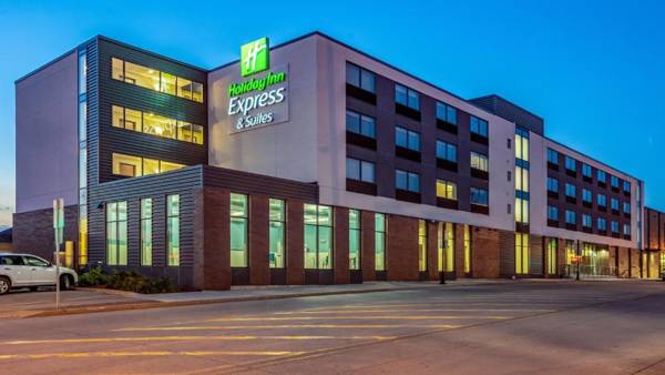 Holiday Inn Express & Suites Platteville an IHG Hotel