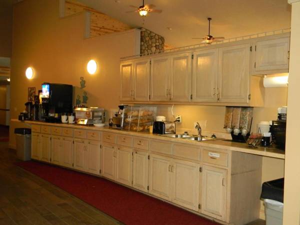 Boarders Inn & Suites by Cobblestone Hotels - Superior/Duluth